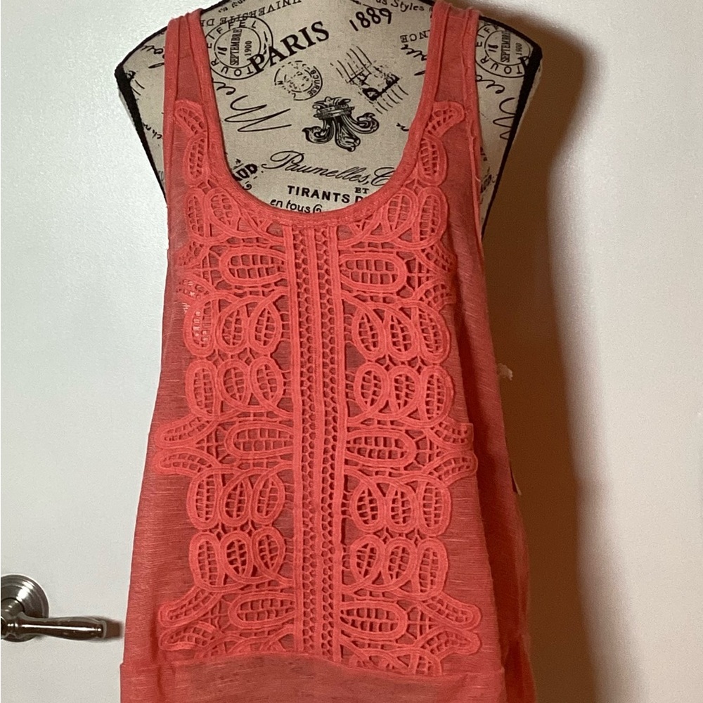 🧡 NWT 🧡TAYLOR & SAGE CORAL RACERBACK TWISTED BACK PULLOVER TANK Sz. MED